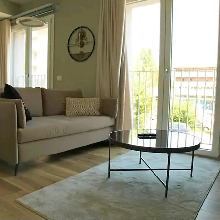 A&g Suites 아파트 파르마